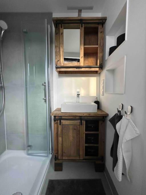 Neue Ferienwohnung Direkt Am Vulkanradweg Ortenberg  Extérieur photo